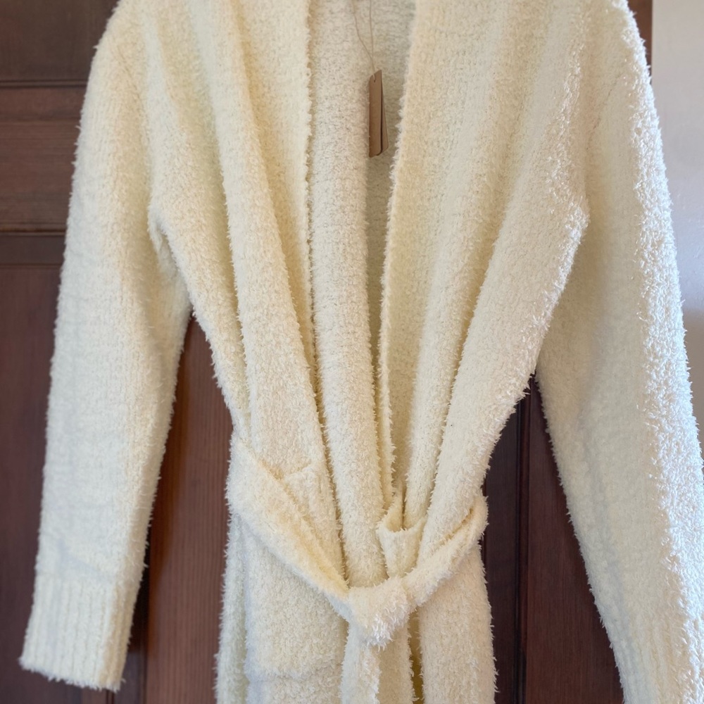 Brand New “Cozy Knit” Short Skims Robe